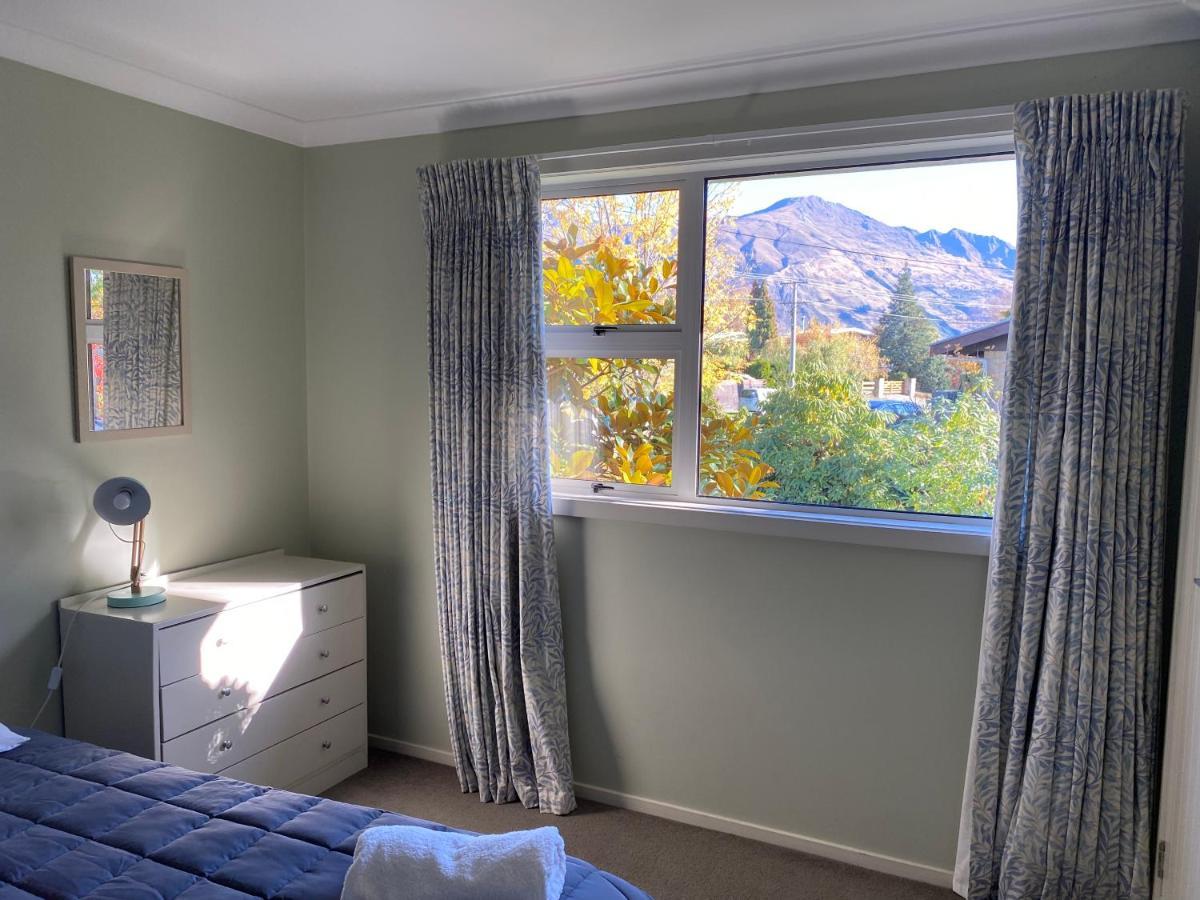 Amazing Aubrey, Walk To Bremner Bay Villa Wanaka Eksteriør billede